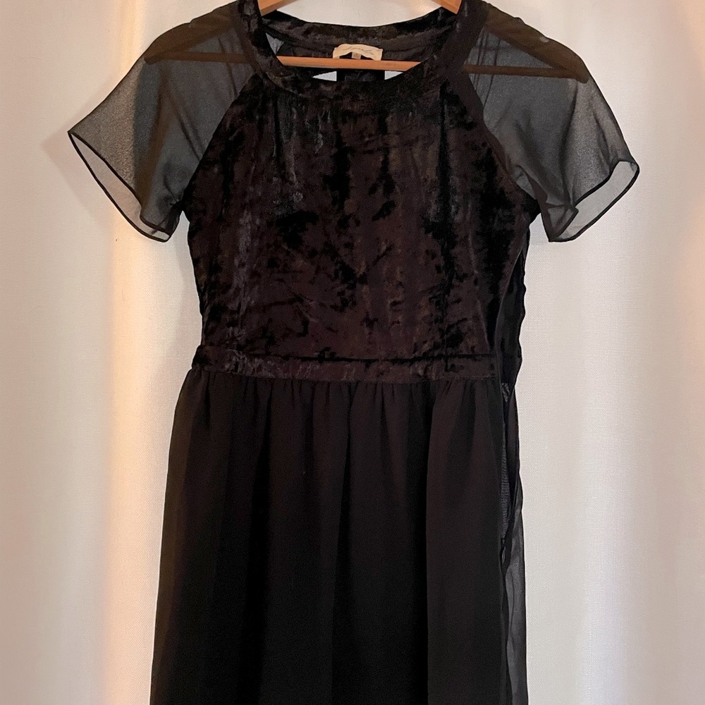 Sugarlips Velvet Short sleeve cutout mini dress